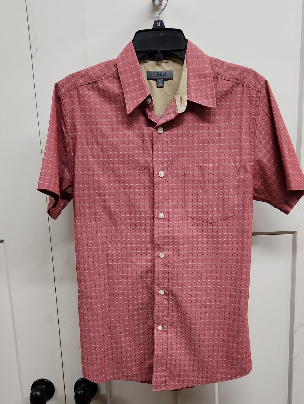 Saddlebred Men's Short-Sleeve Button-Down Shirt in Dusty Rose